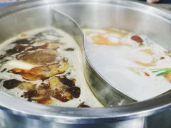 -马路边边·成都串串(翠柏路店)