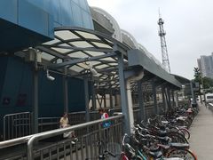 -梨园(地铁站)