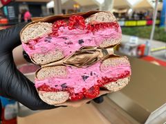 -Catch Bagel(芳草地店)