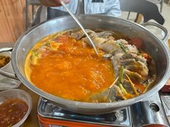 -苗家恒灵酸汤鱼-跳水牛肉连锁店(凯里总店)