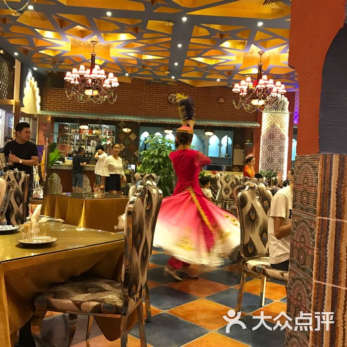 乌鲁木齐特色歌舞餐厅图片