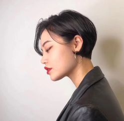 -MYYF SALON烫发染发