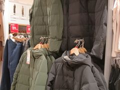 -优衣库(上海虹口龙之梦店)