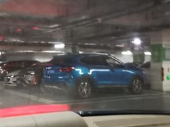 -悠方地下停车场