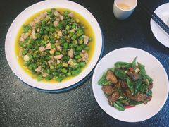 -万重锦·人文川菜馆(骡马市店)