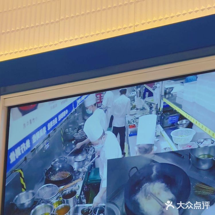 不得不说 参观完后厨才理解它为什么天天排队…