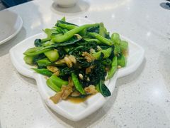 -香港新发烧腊茶餐厅(水围店)