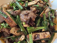 -老鼎万春卤菜(五代传承创始老店)
