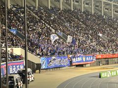-裕彤国际体育中心