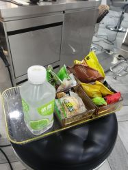 -米娜护肤造型