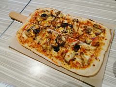 皇后黑松露鸡腿肉比萨-必胜客(八一店)
