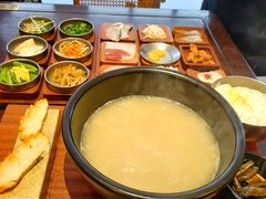 -银米·云南传统过桥米线(双廊黑金冠店)