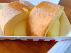 -红宝石·鲜奶小方·海派西点房(南丹店)