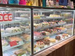 面包甜点陈列柜-匠造烘焙(联洋店)