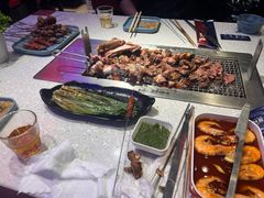 -三毛烤羊腿(乐园路总店)