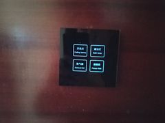 -视界风尚酒店(京基万象城大剧院地铁站店)