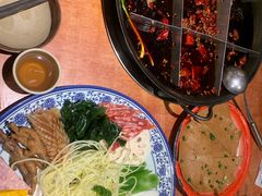 -周小明火锅(黑金冠社区店)