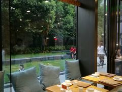 靠窗位-大茴香越法料理(SOHO复兴店)