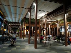 -三亚湾红树林度假酒店美食街