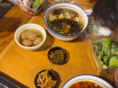 -矮子粉店1985·长沙米粉(湘春路店)