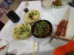 -霄汉牛三鲜湖北砂锅菜(万松园2店)