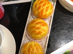 酥皮水牛奶菠萝包-陶陶居酒家(海岸城店)