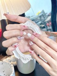 -芊屿芊浔美甲