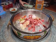 -娜仁图雅蒙古美食村(33小镇店)