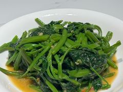 -炆艺乳鸽·煲仔饭大排档(望京来广营店)