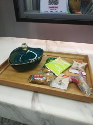 -AKOZO Beauty Salon