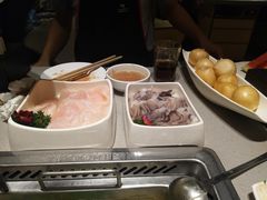 -海底捞火锅(高新万达店)