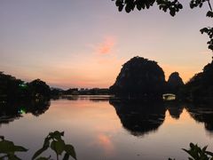 -星湖旅游景区七星岩