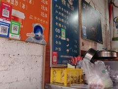 -梁阿婆廿年老牌扣肉糯米饭