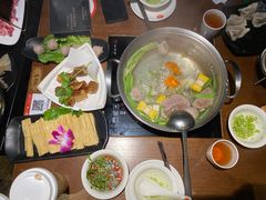 -牛焱·贵州黄牛肉火锅(城西银泰店)