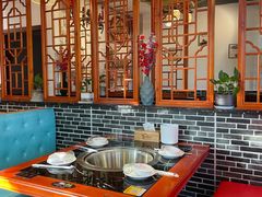 -六州府地锅鸡·农家菜·龙虾(未来科技城店)