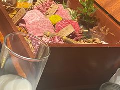 -山川小町·极番烧肉(新地假日广场店)