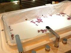 -爱乐国际温泉水疗会