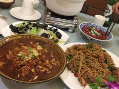 -纳家楼·地道陕菜(劳动路店)