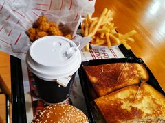 -The Habit Burger Grill 哈比特汉堡(复兴soho店)