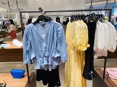 -URBAN REVIVO(西安Momopark店)