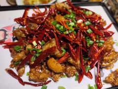 -亚哈饭店(梅园新村小区店)