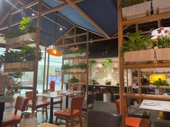 -渝信川菜 · 川味家常菜(财富购物中心店)