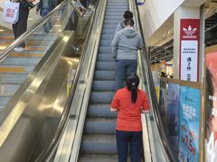 -燕莎奥特莱斯购物中心