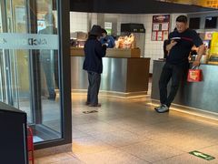 -麦当劳(安立路店)