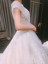 点击看大图 -GRACE KELLY婚纱与礼服(北京店)