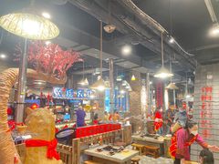 大堂-破瓦寒窑·地摊烤羊排