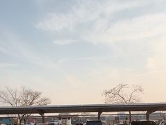 -四方湖服务区·停车场