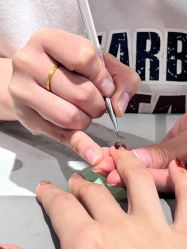 -丽心自助美甲美睫