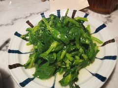 豌豆尖清炒-中8楼风尚云南菜(颐堤港店)