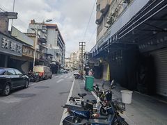 -溪岸路花鸟市场